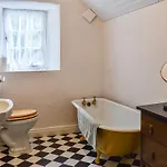 Needle House Holiday home